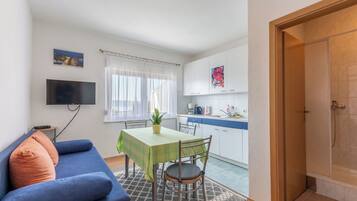 Appartement (A2) | Woonkamer