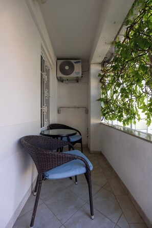 开间 (A5) | 室外用餐