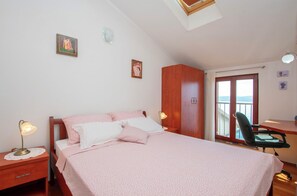Iron/ironing board, free WiFi - Apartments Ivante (Omis)