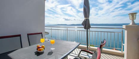 Apartment (A1) | Water view