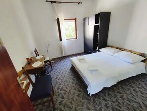 Apartamento (A1) | Tabla de planchar con plancha y wifi gratis