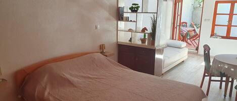 อพาร์ทเมนท์ (A2) | Wi-Fi ฟรี