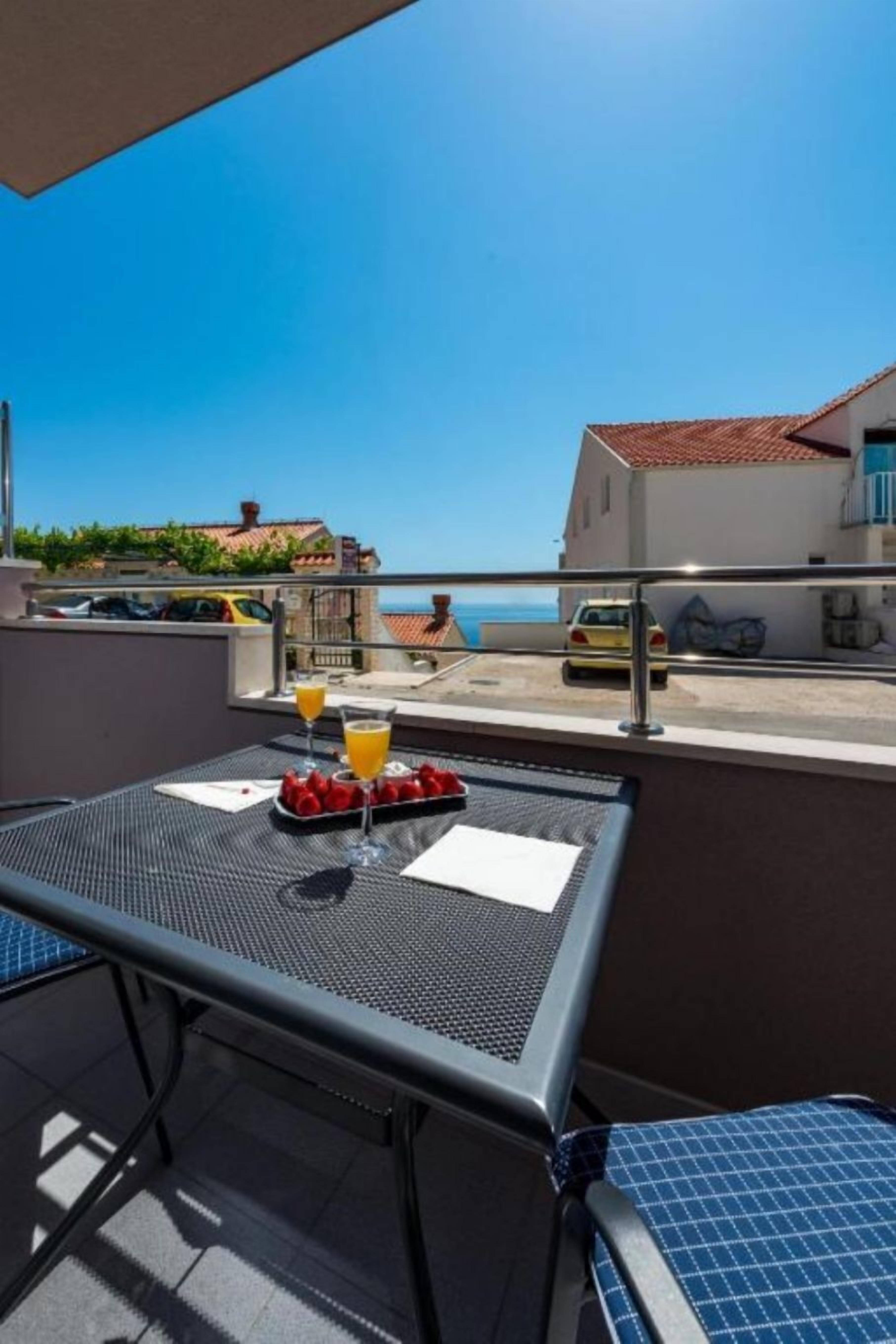 Apartment (A2) | Balkon