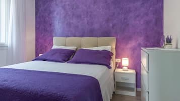 Iron/ironing board, free WiFi