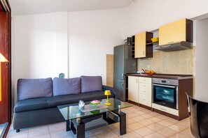 Apartment (A2) | Private kitchen - Apartments Brodarica Beach (Sibenik)