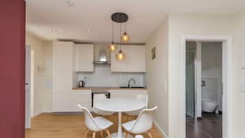 Studio (A1) | Private kitchen | Fridge, oven, stovetop, dishwasher