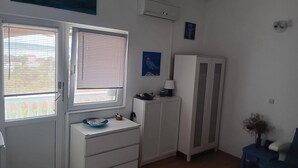 Room (S1) | Living room - Room Art Room (Starigrad)