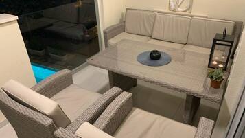 Apartment (A1) | Balcony