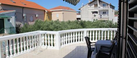 Apartment (A1) | Balcony