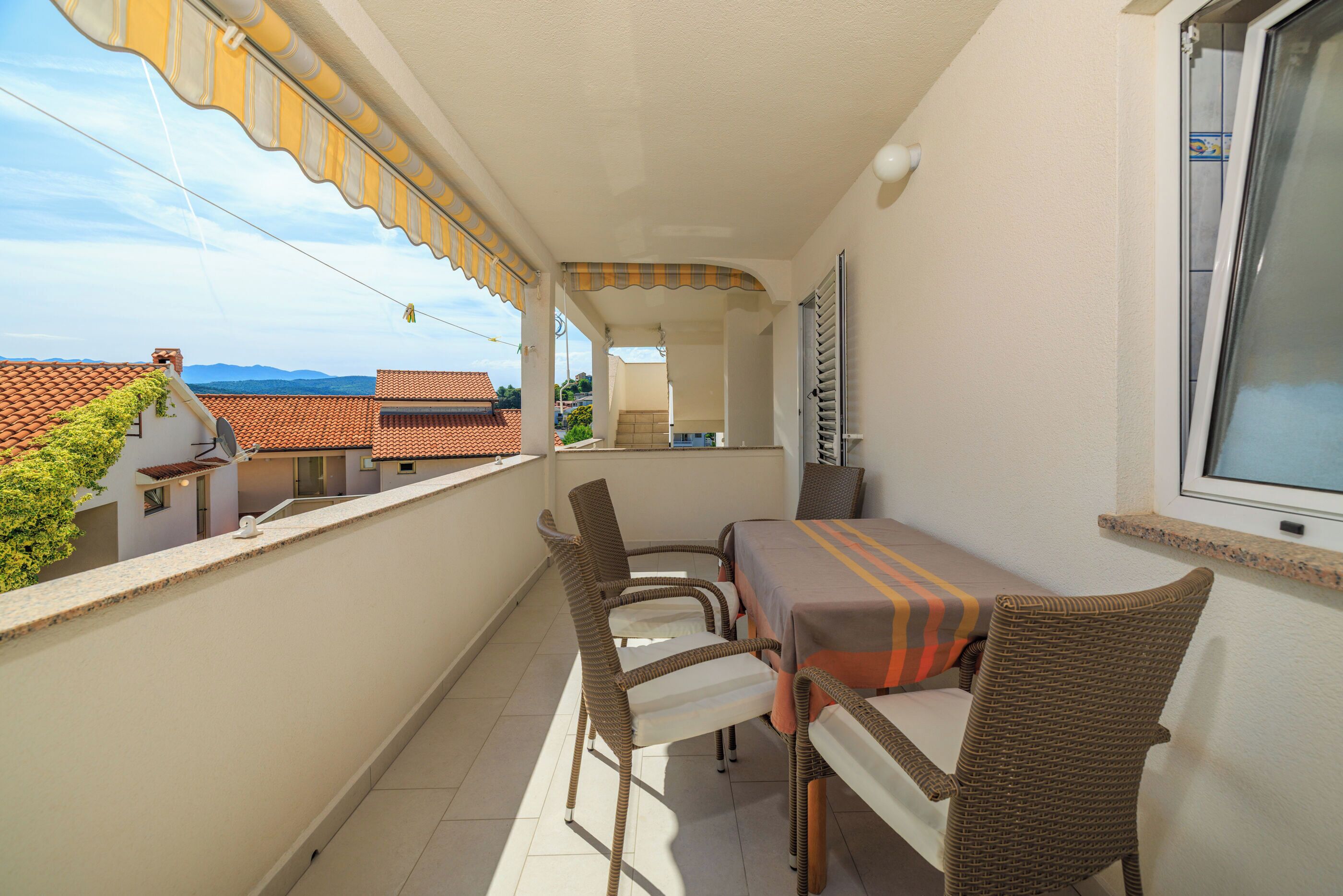 Apartment (A5) | Balcony