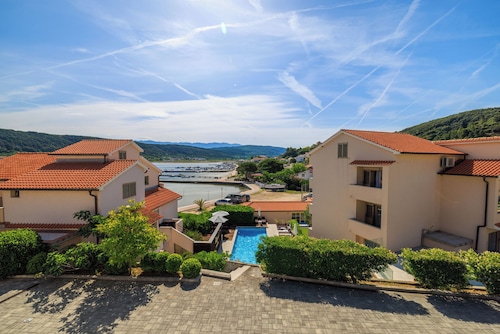Apartments Tariba
