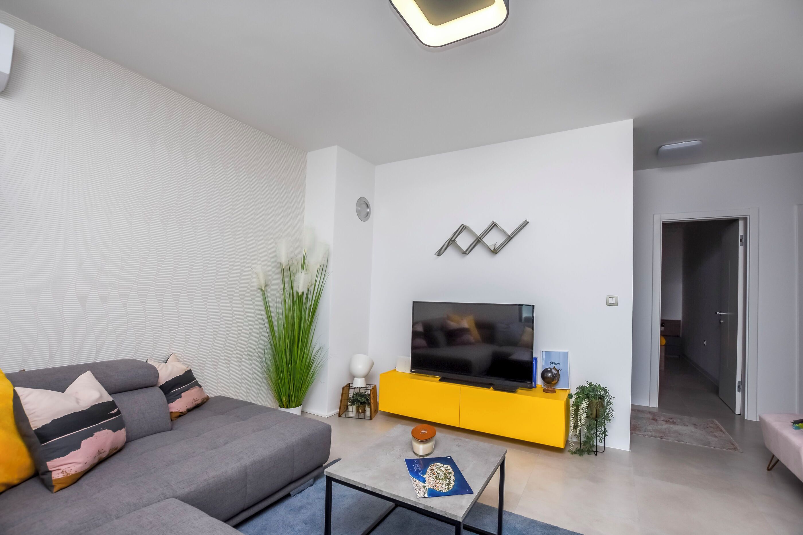 Căn hộ (A1) | Phòng khách