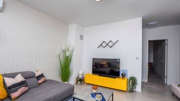 Căn hộ (A1) | Phòng khách