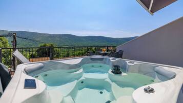 House | Spa