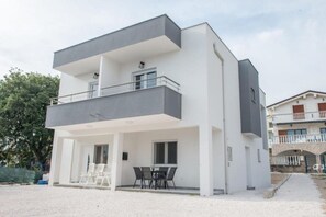 Building design - Apartments Marin (Sibenik)