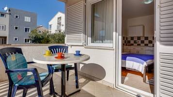 Studio (A5) | Terrace/patio