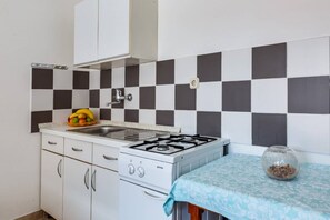 Studio (A5) | Private kitchen - Apartments Tanja (Pakostane)