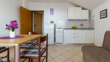 Apartment (A3) | Private kitchen