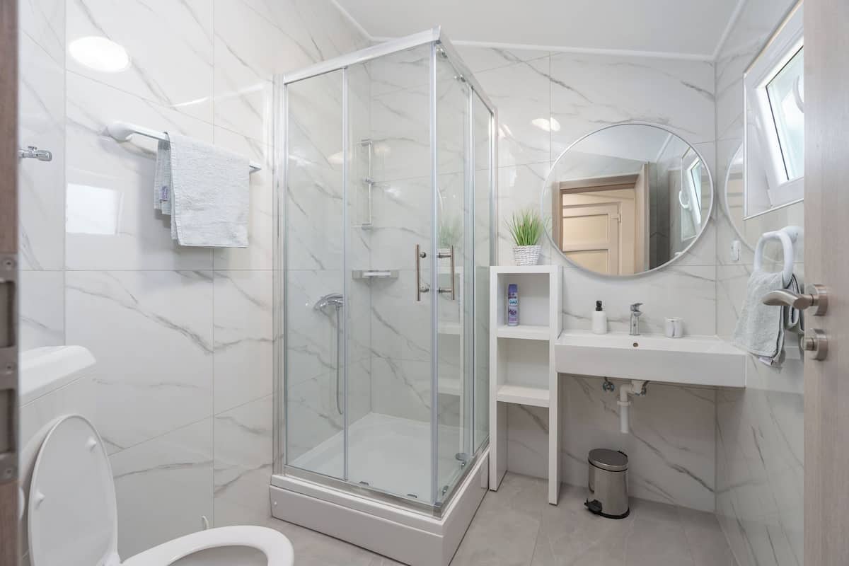 Apartment (A2) | Bathroom