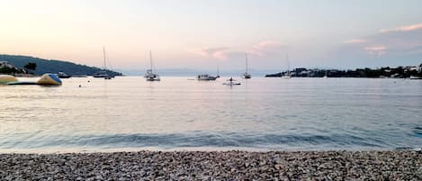 Beach nearby, beach towels