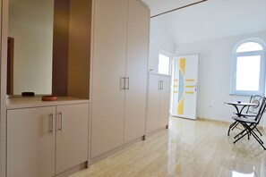 Apartment (A1) | Hallway - Apartment Vidas (Rab)