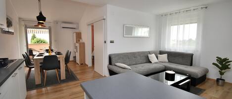 아파트 (A1) | 거실