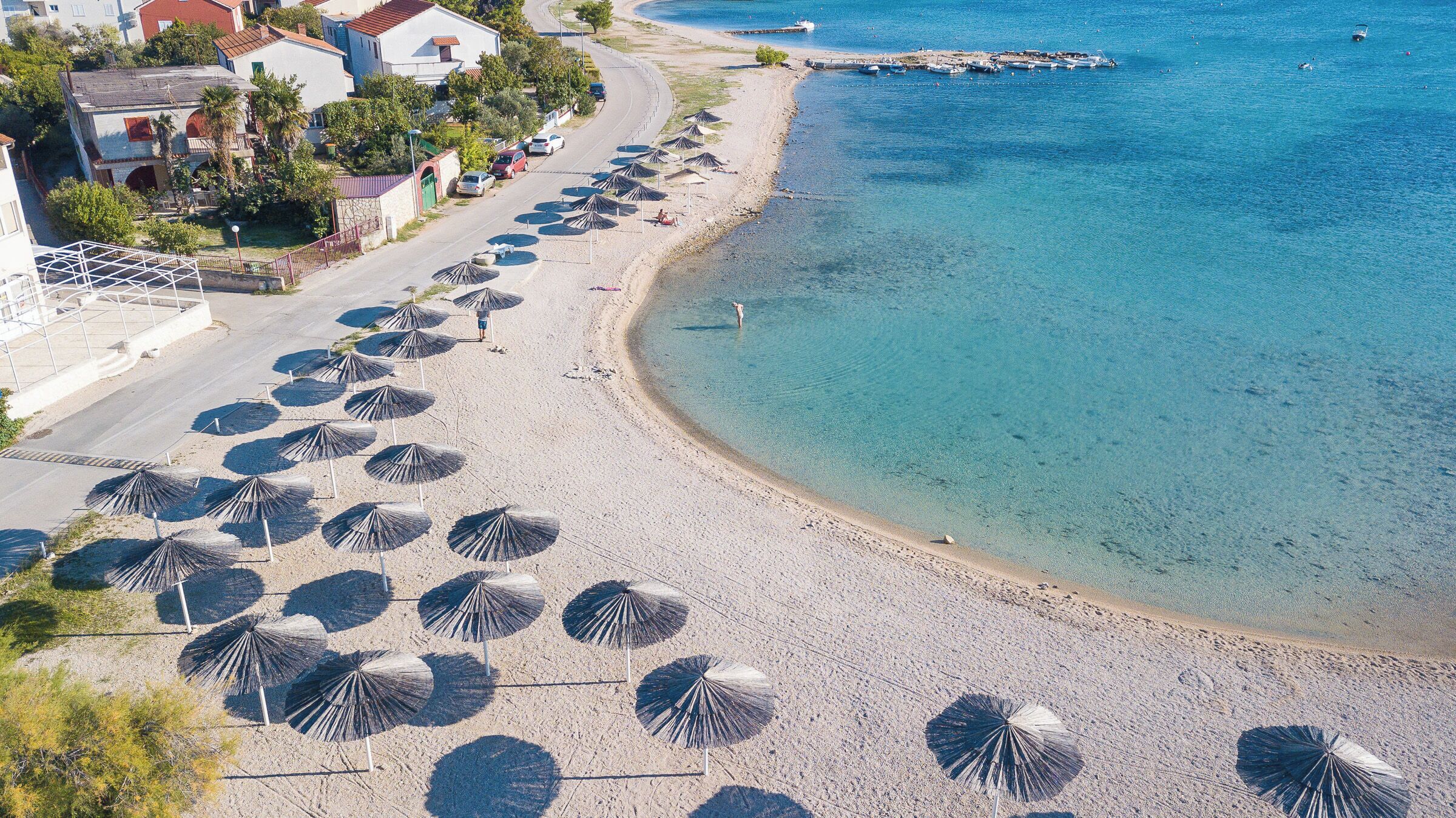 Una spiaggia nelle vicinanze