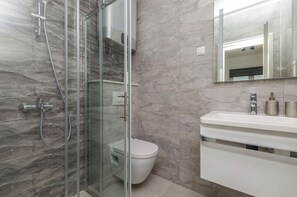 Apartment (A2) | Bathroom | Shower - Apartments Beachfront Srima (Vodice)