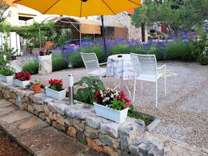 Courtyard - House Marie's Lavander Dream (Sibenik)