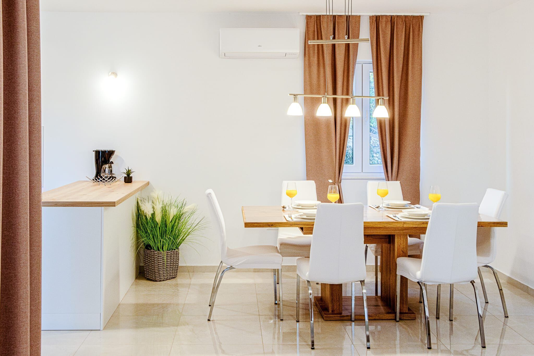 Apartment (A1) | Dining