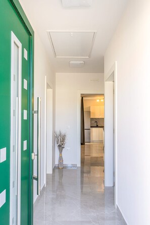 Apartment (A2) | Hallway - Apartments Nikol (Okrug)