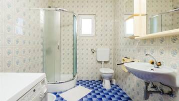 Apartment (A1) | Bathroom