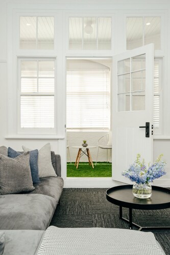 Sun-Filled Art Deco Apartment | Heart of Brunswick