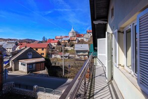Apartment (A3) | Balkon