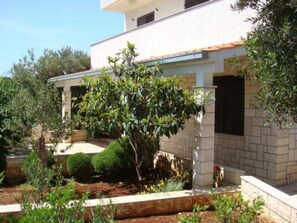 Garden - Apartments Nadica (Rogoznica)