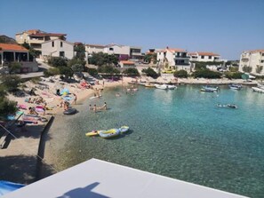Beach - Apartments Nadica (Rogoznica)