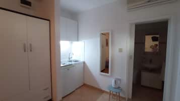 Studio (A1) | Interior