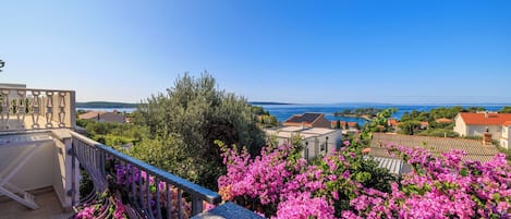 Studio (A1) | Water view