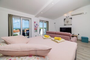 Studio (A2) | Free WiFi - Apartments Biserka (Rab)