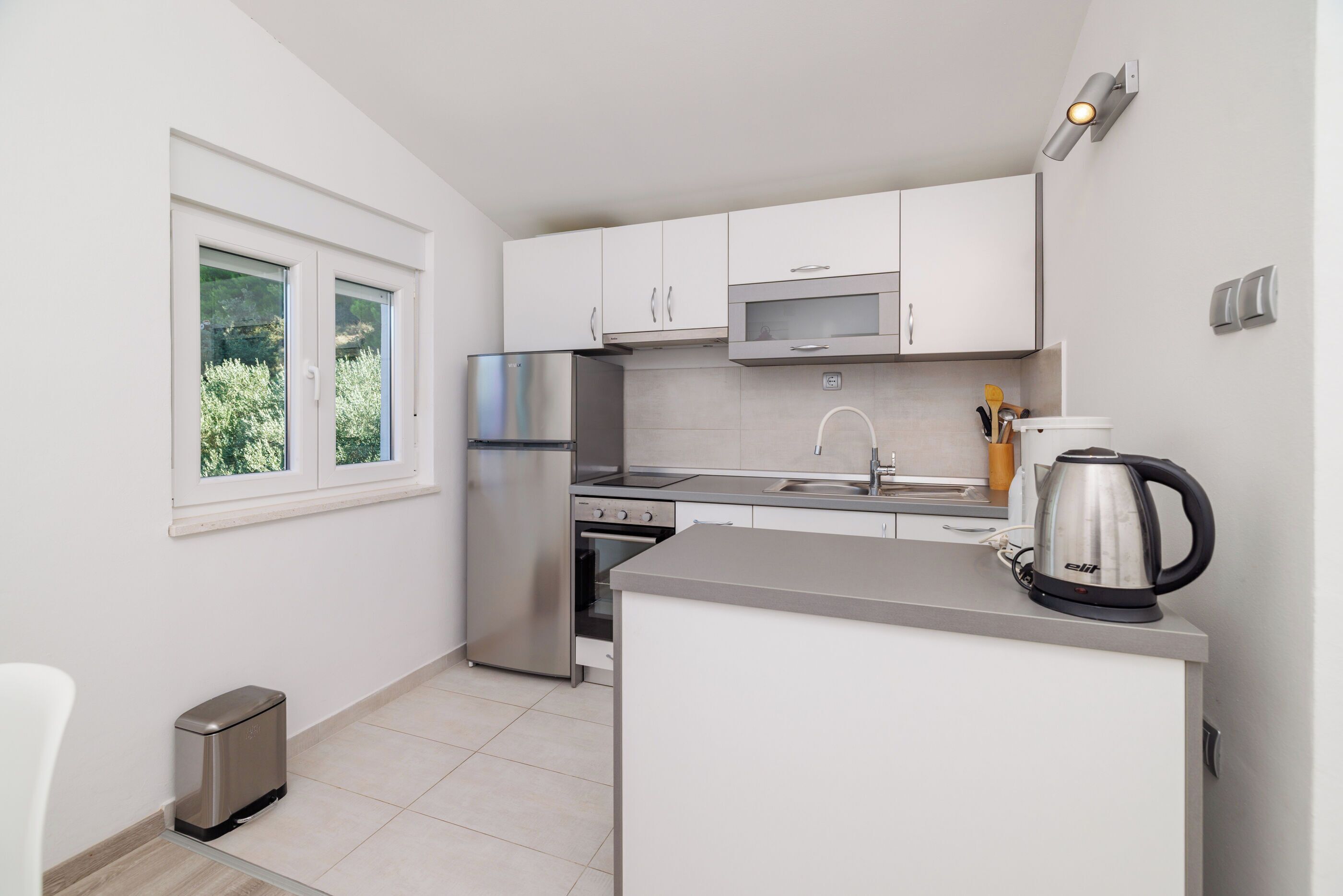 Studio (A2) | Private kitchen | Fridge, stovetop, espresso maker, electric kettle