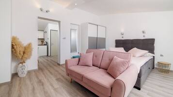 Studio (A2) | Free WiFi