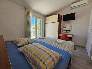 Hus | Pengeskab på værelset, strygejern/strygebræt, gratis Wi-Fi