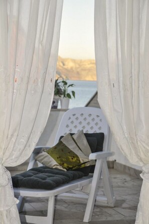 Apartment (A1) | Terrace/patio - Apartments Rajko (Selca)