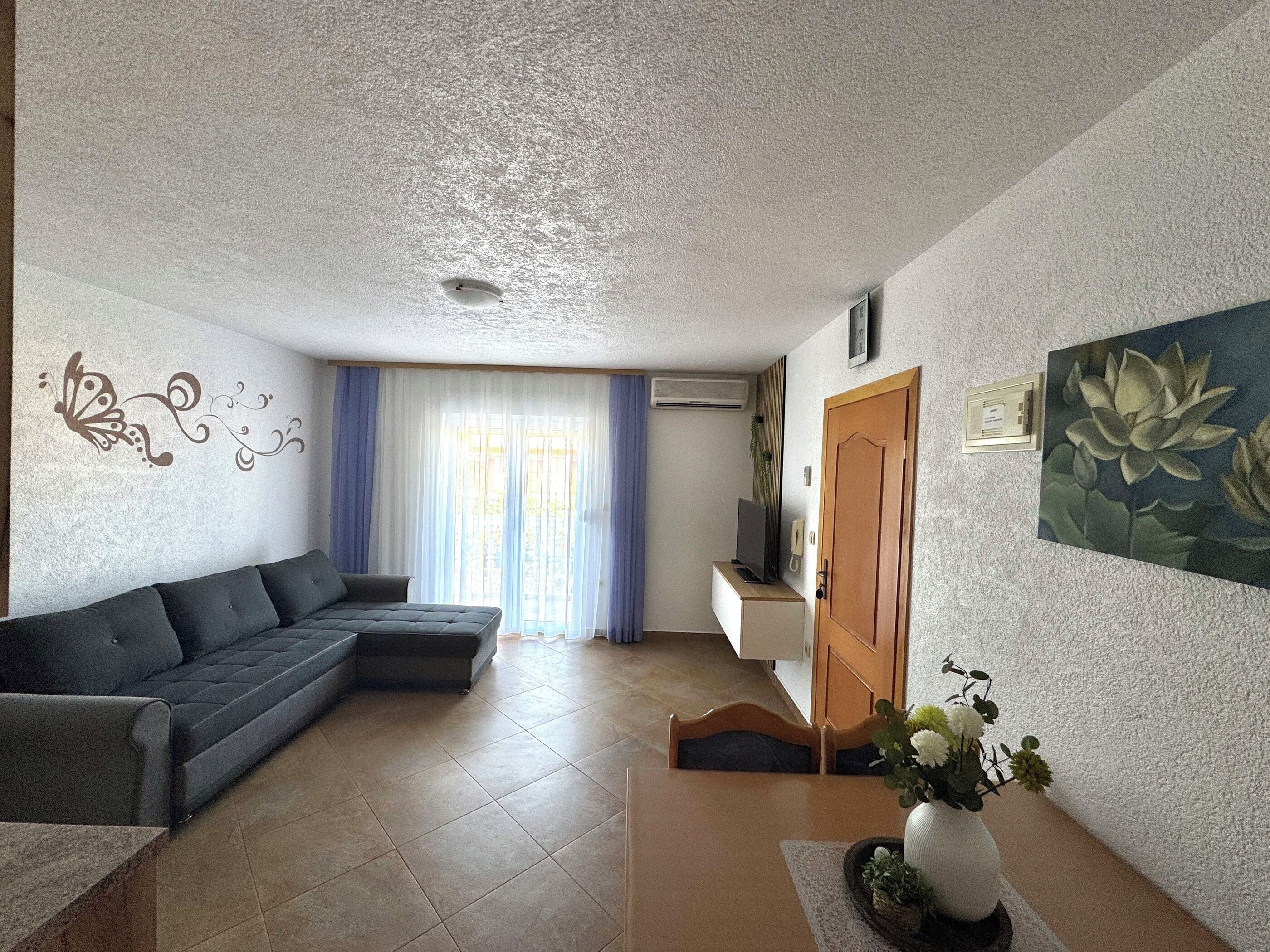 Apartment (A2) | Living area