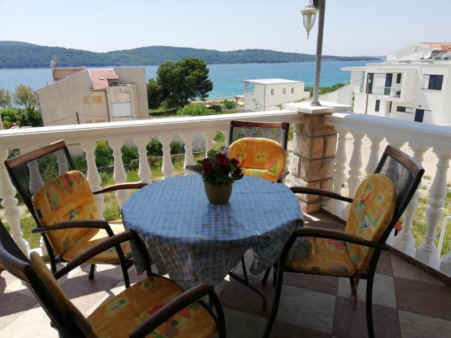 Apartment (A5) | Outdoor dining