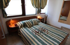 Studio (A1) | Free WiFi - Apartment Neo (Malinska-Dubasnica)