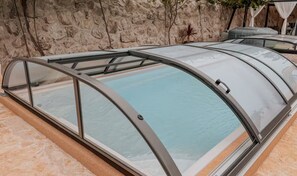 Outdoor pool, a heated pool - House Mili (Zagvozd)