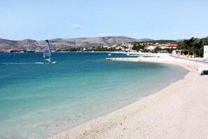 Beach - Apartment Florio (Trogir)