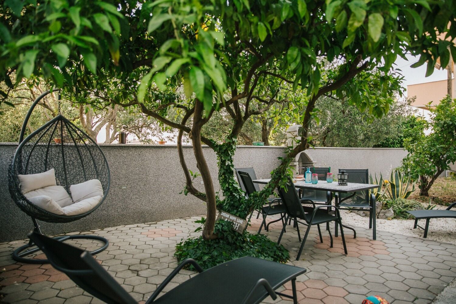 Apartemen (A1) | Teras/patio