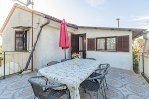 Apartment (A1) | Terrace/patio - Apartment Lili (Umag)